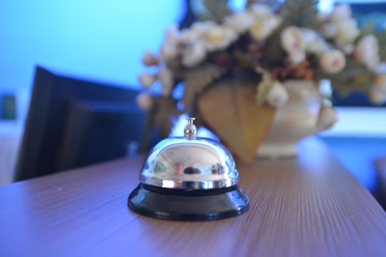 Royal Gaz Hotel Драч Екстериор снимка